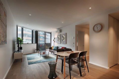 Orange Stay Apartments - Kawana Tourism 7