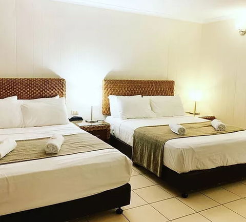 Pine Tree Motel - Kawana Tourism 1