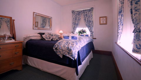 Segenhoe Inn Luxury Boutique Hotel - Kawana Tourism 1