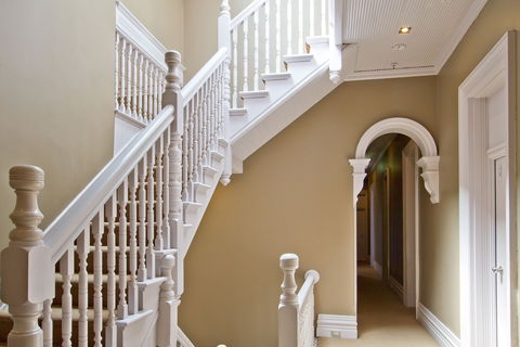 The Vulcan Hotel - Kawana Tourism 7