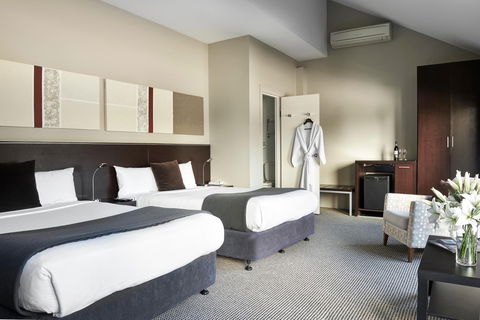 The Vulcan Hotel - Kawana Tourism 17