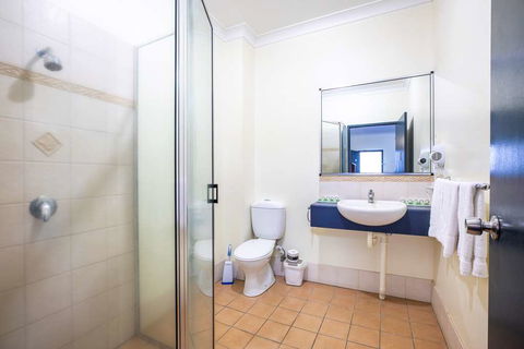 Atherton Hotel - Kawana Tourism 3