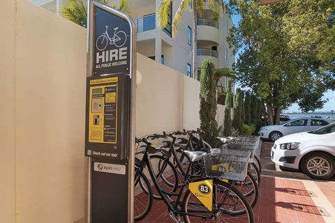 The Peninsula Riverside Apartments - Kawana Tourism 13