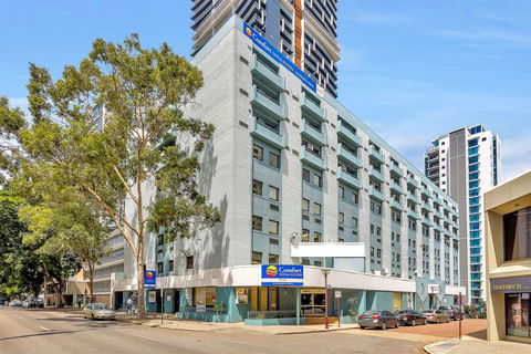 Comfort Inn & Suites Goodearth - Kawana Tourism 0