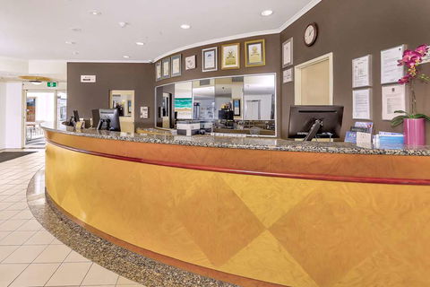 Comfort Inn & Suites Goodearth - Kawana Tourism 2