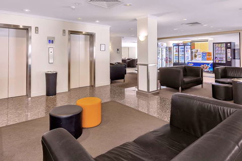 Comfort Inn & Suites Goodearth - Kawana Tourism 4