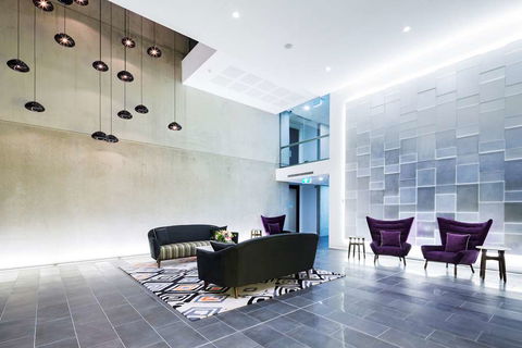 Avenue Hotel Canberra - Kawana Tourism 1