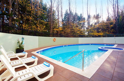 Crowne Plaza Canberra - Kawana Tourism 7