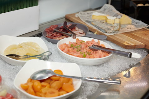 Crowne Plaza Canberra - Kawana Tourism 12