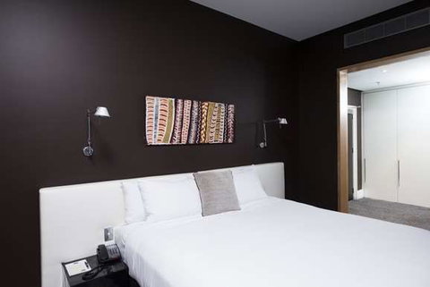 Peppers Gallery Hotel, Canberra - Kawana Tourism 7