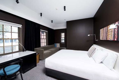 Peppers Gallery Hotel, Canberra - Kawana Tourism 8
