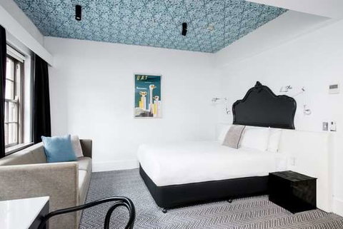 Peppers Gallery Hotel, Canberra - Kawana Tourism 11