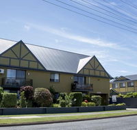 Coastal Bay Motel - Kawana Tourism