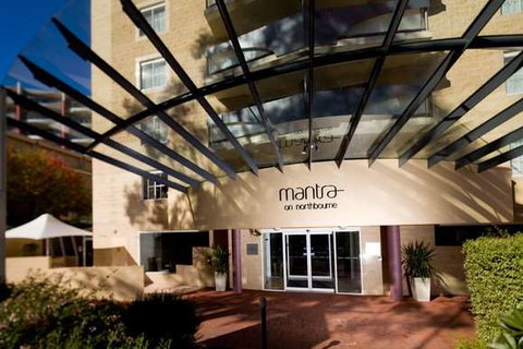Mantra on Northbourne - Kawana Tourism 0