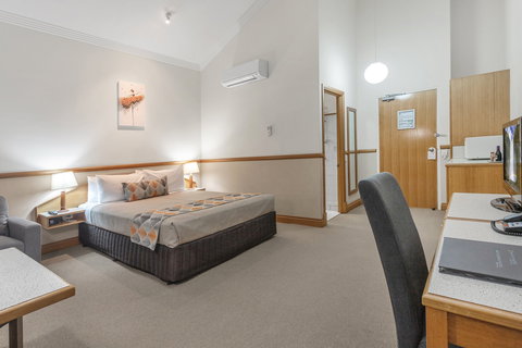 The Airport International Motel - Kawana Tourism 4