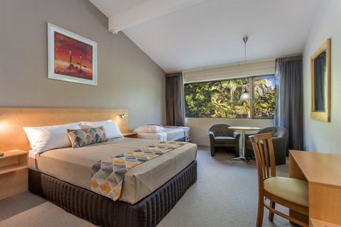 The Airport International Motel - Kawana Tourism 9