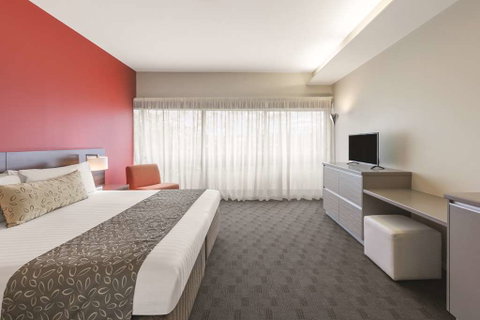 Travelodge Hobart Airport - Kawana Tourism 7