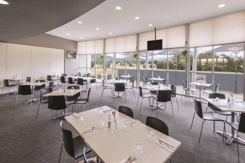 Travelodge Hobart Airport - Kawana Tourism 15