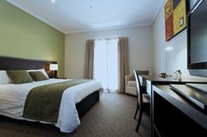 Frome Apartments - Kawana Tourism 2