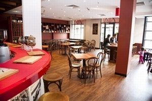 Frome Apartments - Kawana Tourism 3