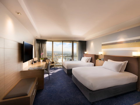 Sofitel Gold Coast - Kawana Tourism 4