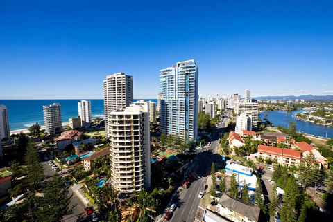 Wyndham Surfers Paradise Resort - Kawana Tourism 0