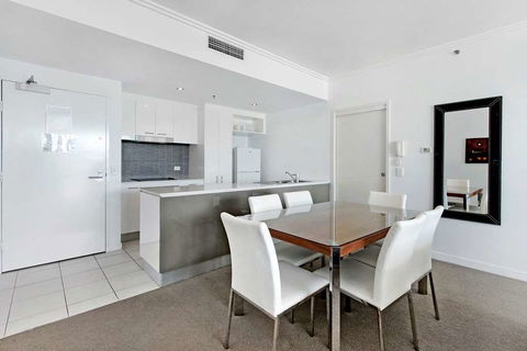 ULTIQA Freshwater Point Resort - Kawana Tourism 7