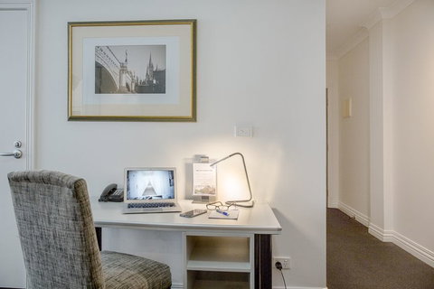 Collins Hotel - Kawana Tourism 15