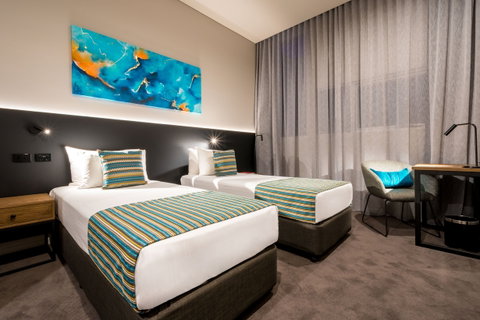 Elite Gold Coast - Kawana Tourism 7