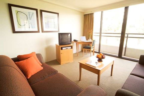 BreakFree Capital Tower - Kawana Tourism 14
