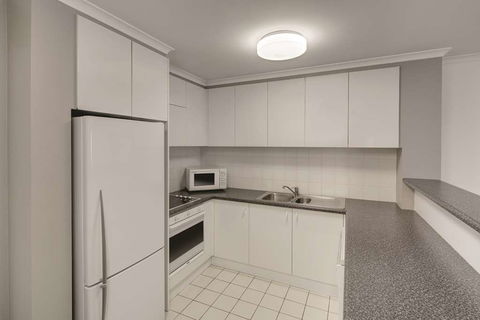 Adina Serviced Apartments James Court - Kawana Tourism 7