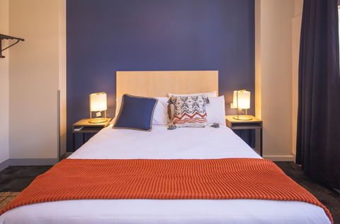 United Backpackers - Kawana Tourism 13