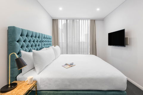 Meriton Suites Pitt Street - Kawana Tourism 9