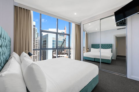 Meriton Suites Pitt Street - Kawana Tourism 17