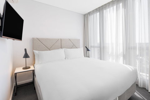 Meriton Suites Zetland - Kawana Tourism 3