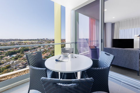 Meriton Suites Zetland - Kawana Tourism 4