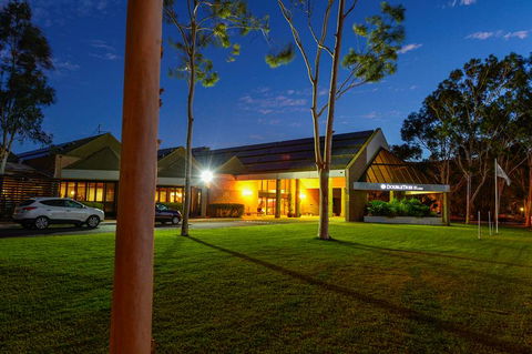 DoubleTree by Hilton Hotel Alice Springs - Kawana Tourism 1