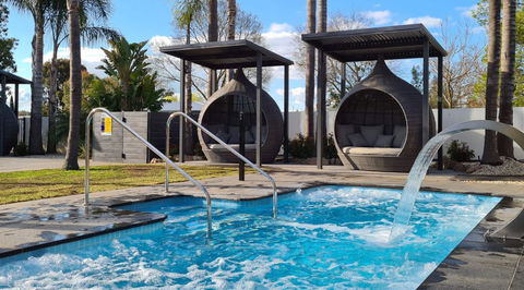 Federation Motor Inn - Kawana Tourism 2