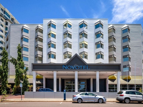 Novotel Darwin Atrium - Kawana Tourism 1