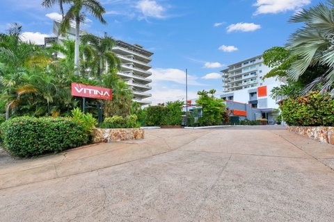 Vitina Studio Motel - Kawana Tourism 0