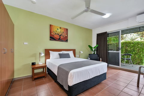 Vitina Studio Motel - Kawana Tourism 1