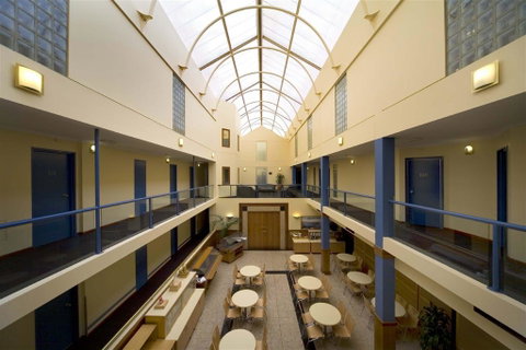 Capital Executive Apt Hotel Canberra - Kawana Tourism 1