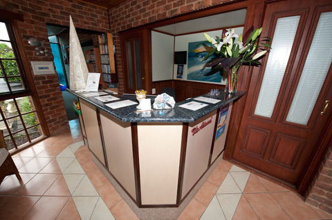 Admiral Motor Inn - Kawana Tourism 1