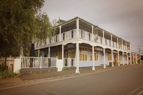 Mole Creek Guest House - Kawana Tourism 0