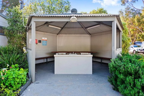 Discovery Parks Melbourne - Kawana Tourism 0