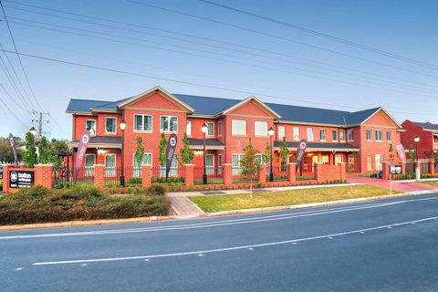 Best Western Plus Bolton On The Park - Kawana Tourism 0