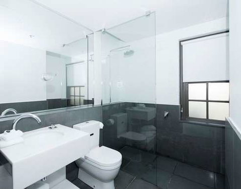 Peppers Gallery Hotel, Canberra - Kawana Tourism 1