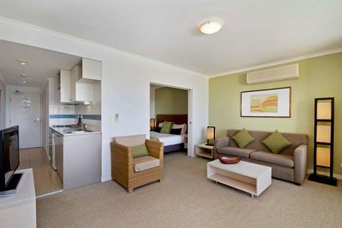 Mantra Ettalong Beach, Ettalong - Kawana Tourism 4