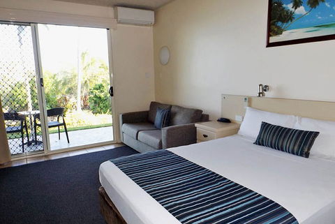 Whitsunday Sands Resort - Kawana Tourism 1