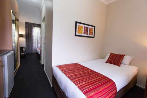 Barkly Motor Lodge - Kawana Tourism 5